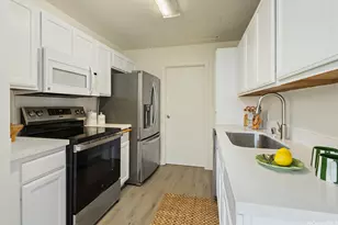 119 Kahako St, Kailua, HI 96734 - Photo 6