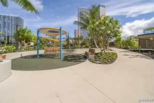 333 Ward Ave, Honolulu, HI 96814 - Photo 18