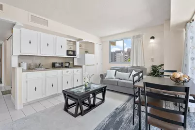 2440 Kuhio Avenue #501, Honolulu, HI 96815 - Photo 4