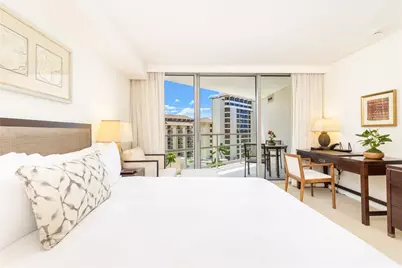 223 Saratoga Road #1018, Honolulu, HI 96815 - Photo 2