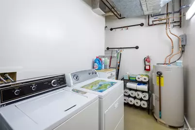1 Keahole Place #2305, Honolulu, HI 96825 - Photo 18