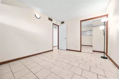 2440 Kuhio Avenue #907, Honolulu, HI 96815 - Photo 16