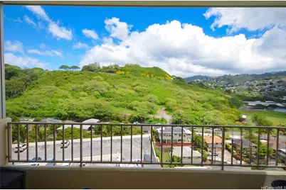 1001 Wilder Avenue #604, Honolulu, HI 96822 - Photo 8