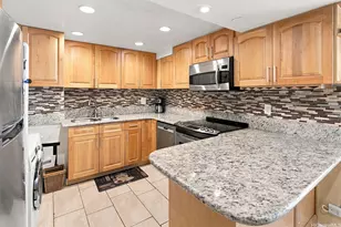 1804 Ala Moana Blvd, Honolulu, HI 96815 - Photo 6