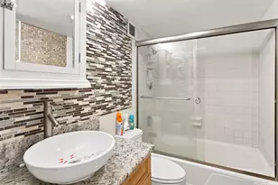 1804 Ala Moana Blvd, Honolulu, HI 96815 - Photo 10