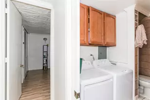 1717 Ala Wai Blvd, Honolulu, HI 96815 - Photo 10