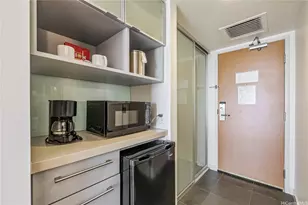 410 Atkinson Dr, Honolulu, HI 96814 - Photo 14