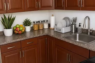 1139 Kokea St, Honolulu, HI 96817 - Photo 2