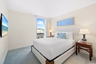 383 Kalaimoku St, Honolulu, HI 96815 - Photo 14