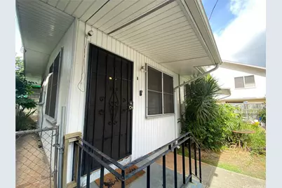 718 Hoawa Street #B, Honolulu, HI 96826 - Photo 1