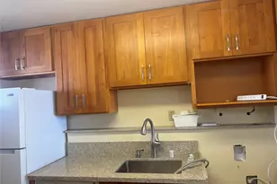 780 Amana St, Honolulu, HI 96814 - Photo 2