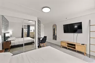2463 Kuhio Ave, Honolulu, HI 96815 - Photo 2