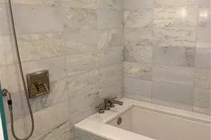 383 Kalaimoku St, Honolulu, HI 96815 - Photo 10