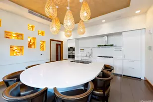 1555 Kapiolani Blvd, Honolulu, HI 96814 - Photo 22