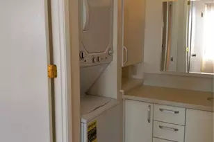 411 Hobron Ln, Honolulu, HI 96815 - Photo 14