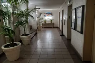 411 Hobron Ln, Honolulu, HI 96815 - Photo 2