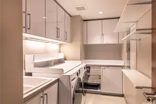 1555 Kapiolani Blvd, Honolulu, HI 96814 - Photo 10