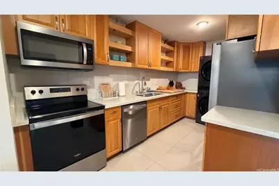 2222 Aloha Drive #302, Honolulu, HI 96815 - Photo 2