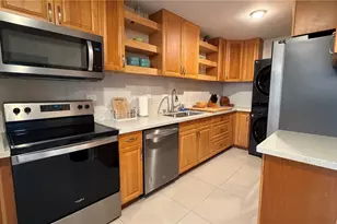 2222 Aloha Dr, Honolulu, HI 96815 - Photo 2