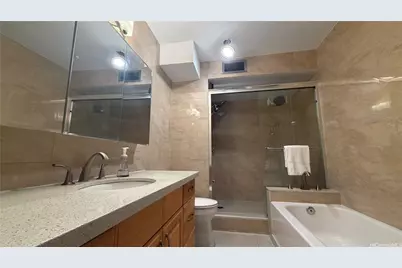 2222 Aloha Drive #302, Honolulu, HI 96815 - Photo 8