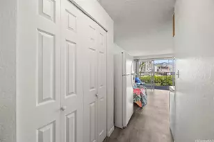 2211 Ala Wai Blvd, Honolulu, HI 96815 - Photo 2