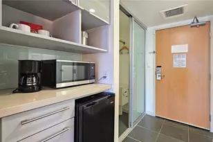 410 Atkinson Dr, Honolulu, HI 96814 - Photo 8
