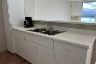 3009 Ala Makahala Pl, Honolulu, HI 96818 - Photo 2