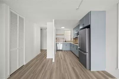 1160 Ala Napunani Street #1806, Honolulu, HI 96818 - Photo 4