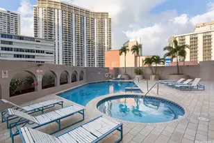 1910 Ala Moana Blvd, Honolulu, HI 96815 - Photo 18