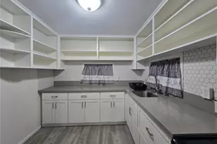 98-005 Kaluamoi Pl, Pearl City, HI 96782 - Photo 8