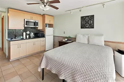 134 Kapahulu Avenue #709, Honolulu, HI 96815 - Photo 4