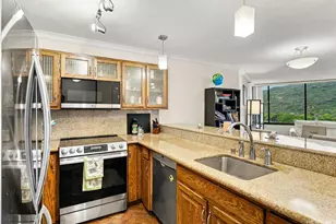 555 Hahaione St, Honolulu, HI 96825 - Photo 8