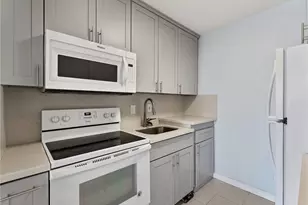 2092 Kuhio Ave, Honolulu, HI 96815 - Photo 8