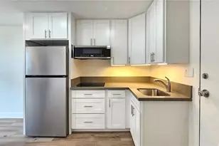 1560 Kanunu St, Honolulu, HI 96814 - Photo 2
