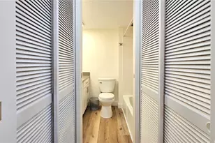 1560 Kanunu St, Honolulu, HI 96814 - Photo 6