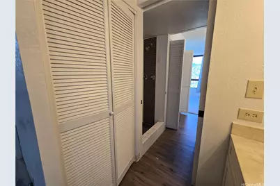 320 Liliuokalani Avenue #2405, Honolulu, HI 96815 - Photo 12