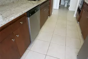 1050 Lunalilo St, Honolulu, HI 96822 - Photo 6