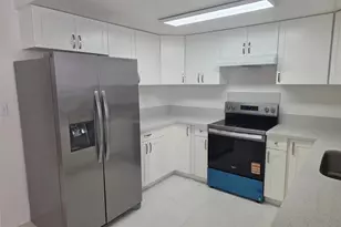 2752 Kahoaloha Ln, Honolulu, HI 96826 - Photo 1