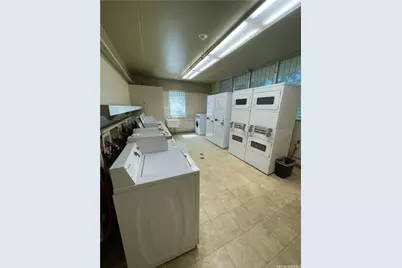 2522 Date Street #1105, Honolulu, HI 96826 - Photo 18