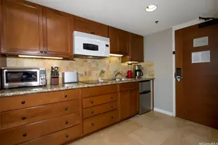 2045 Kalakaua Ave, Honolulu, HI 96815 - Photo 8