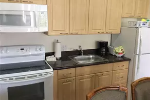 229 Paoakalani Ave, Honolulu, HI 96815 - Photo 14