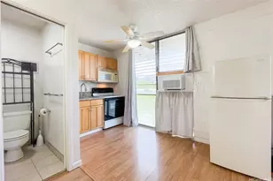 2649 Varsity Pl, Honolulu, HI 96826 - Photo 10