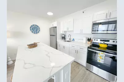 201 Ohua Avenue #T2-2412 (NUC), Honolulu, HI 96815 - Photo 4