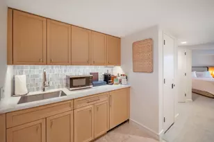 223 Saratoga Rd, Honolulu, HI 96815 - Photo 6