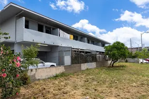823 Waiaka Pl, Honolulu, HI 96826 - Photo 20