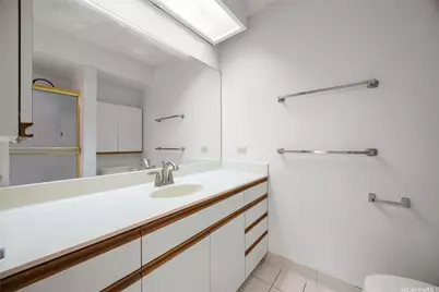 747 Amana Street #2117, Honolulu, HI 96814 - Photo 16