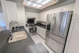 605 Mananai Pl, Honolulu, HI 96818 - Photo 2