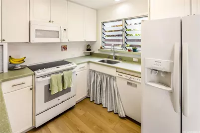 808 Koko Isle Circle #2201, Honolulu, HI 96825 - Photo 16