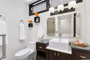 1207 Laukahi St, Honolulu, HI 96821 - Photo 14