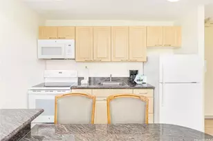 229 Paoakalani Ave, Honolulu, HI 96815 - Photo 12